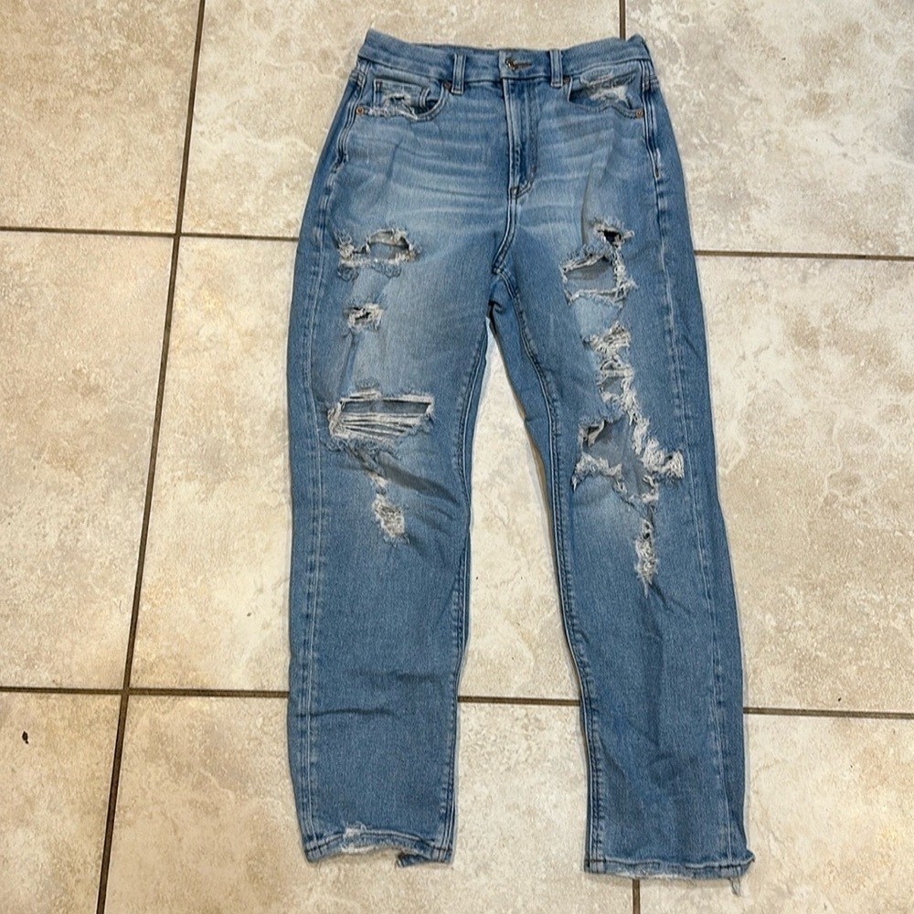 American Eagle Curvy Destroyed Mom Jeans 4